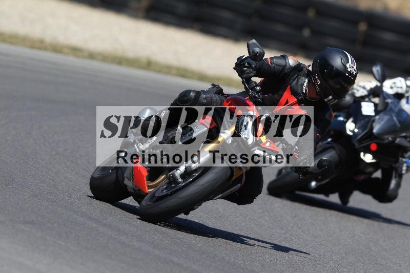 Archiv-2022/51 10.08.2022 Freeride Training ADR/Medium/40